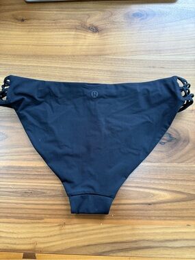 lululemon Black Swim Bottom with Interior Size Tag